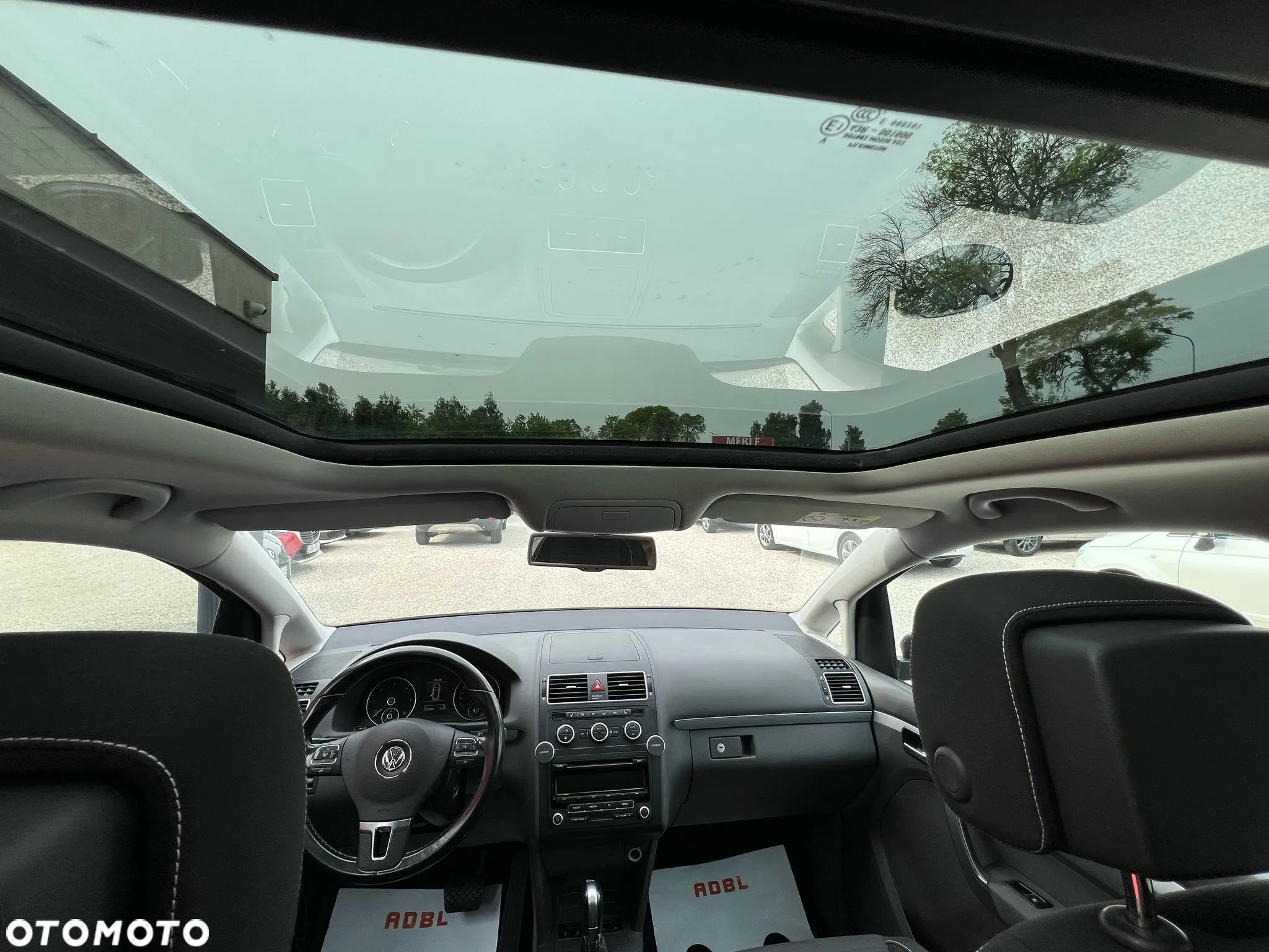 Volkswagen Touran 1.6 TDI DPF DSG Cup - 8