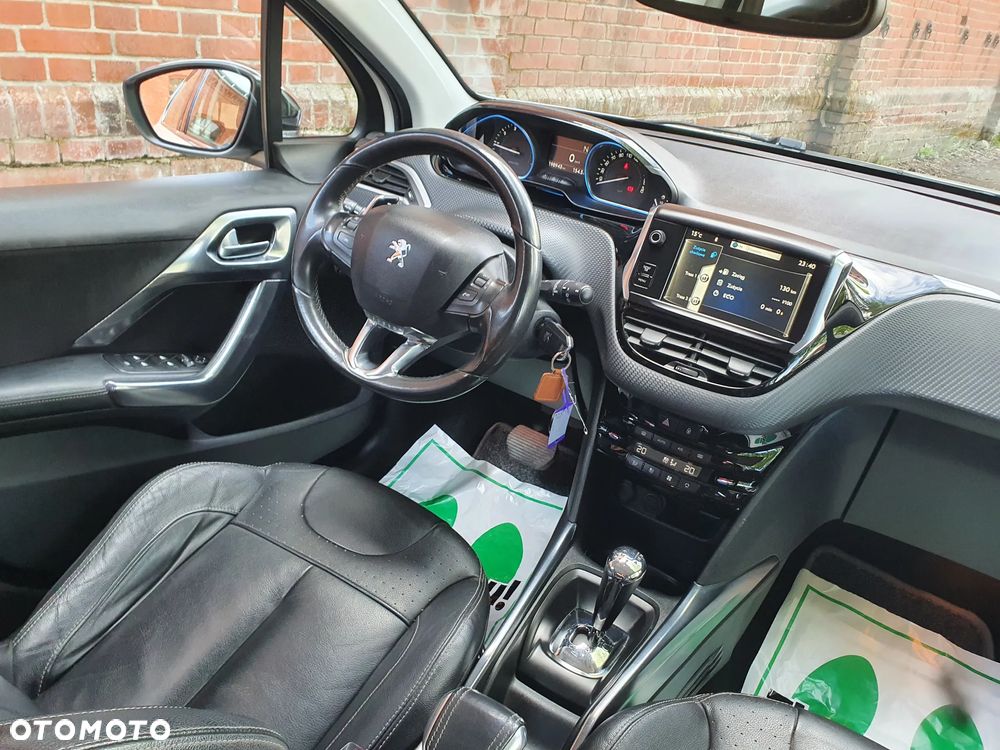 Peugeot 2008 PureTech 82 ETG5 STOP&START Allure - 9