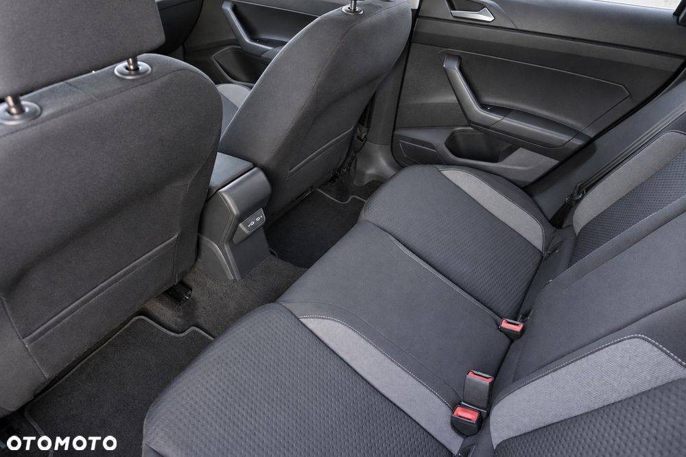 Volkswagen Polo 1.0 TSI Style - 27