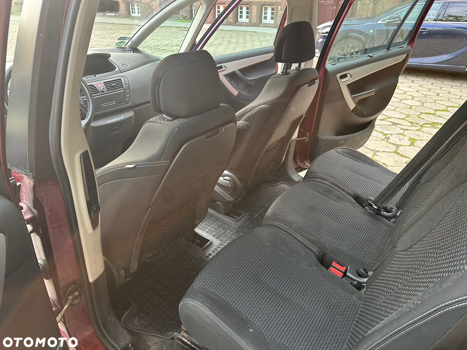 Citroën C4 Picasso - 10