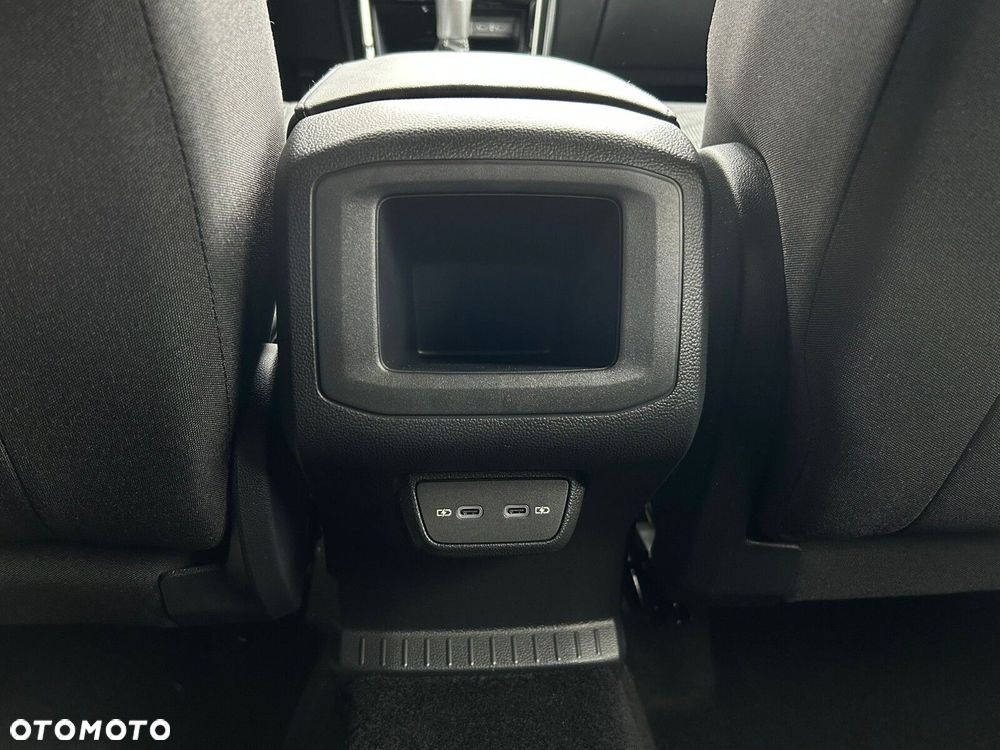 Volkswagen T-Cross - 24