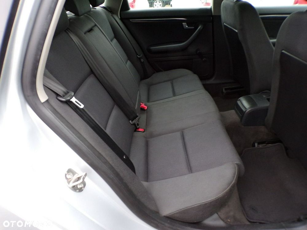 Audi A4 Avant - 26