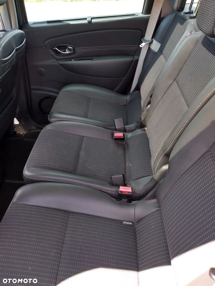 Renault Grand Scenic Gr 1.4 16V TCE Bose Edition - 15