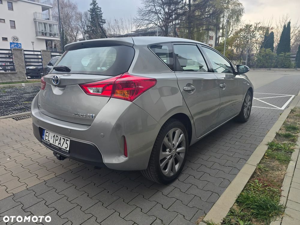 Toyota Auris - 2