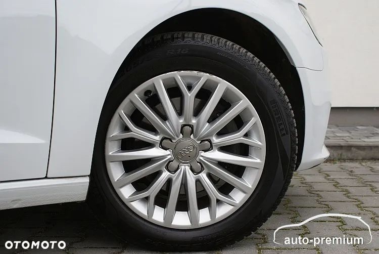 Audi A3 Sportback 2.0 TDI (clean diesel) quattro Ambiente - 32