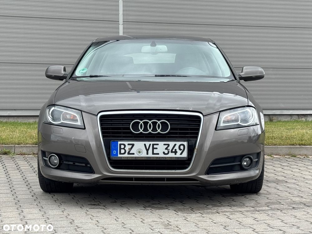 Audi A3 Sportback 2.0 TDI Attraction - 2