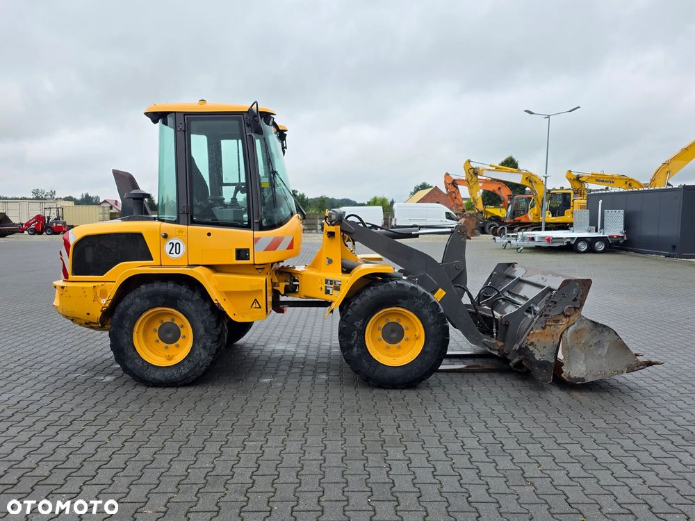 Volvo L35G, 2016 ROK, ŁYŻKA OTWIERANA + WIDŁY - 6
