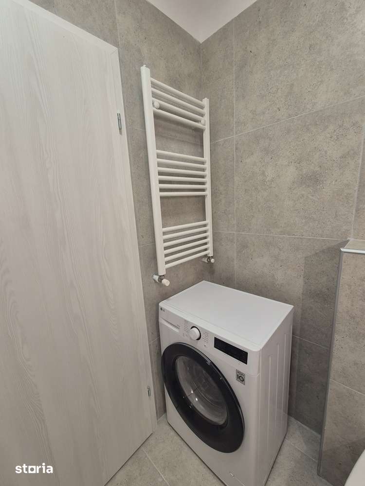 Apărătorii Patriei metrou M2-Drumul Binelui Complex Venus 4 — fotografia 3