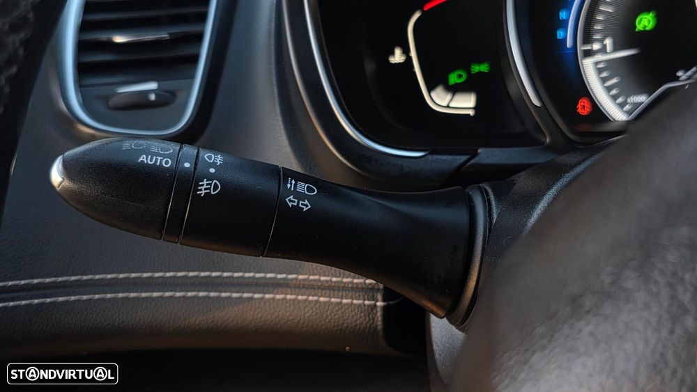 Renault Grand Scénic 1.6 dCi Bose Edition EDC SS - 55
