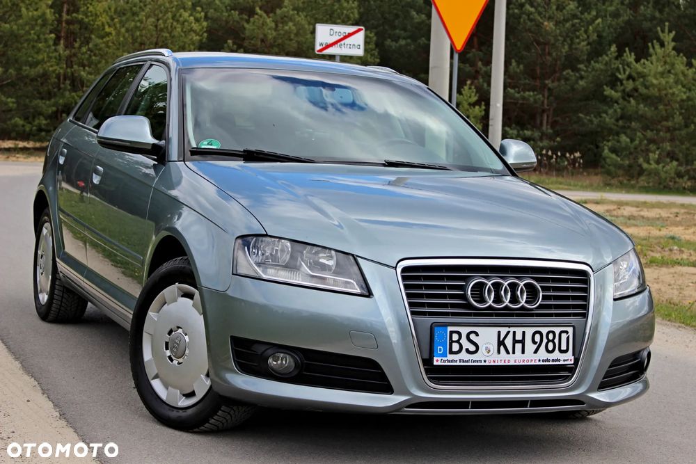 Audi A3 Sportback 1.6 Ambiente - 11