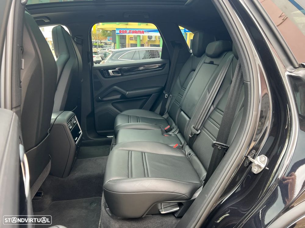 Porsche Cayenne E-Hybrid - 15