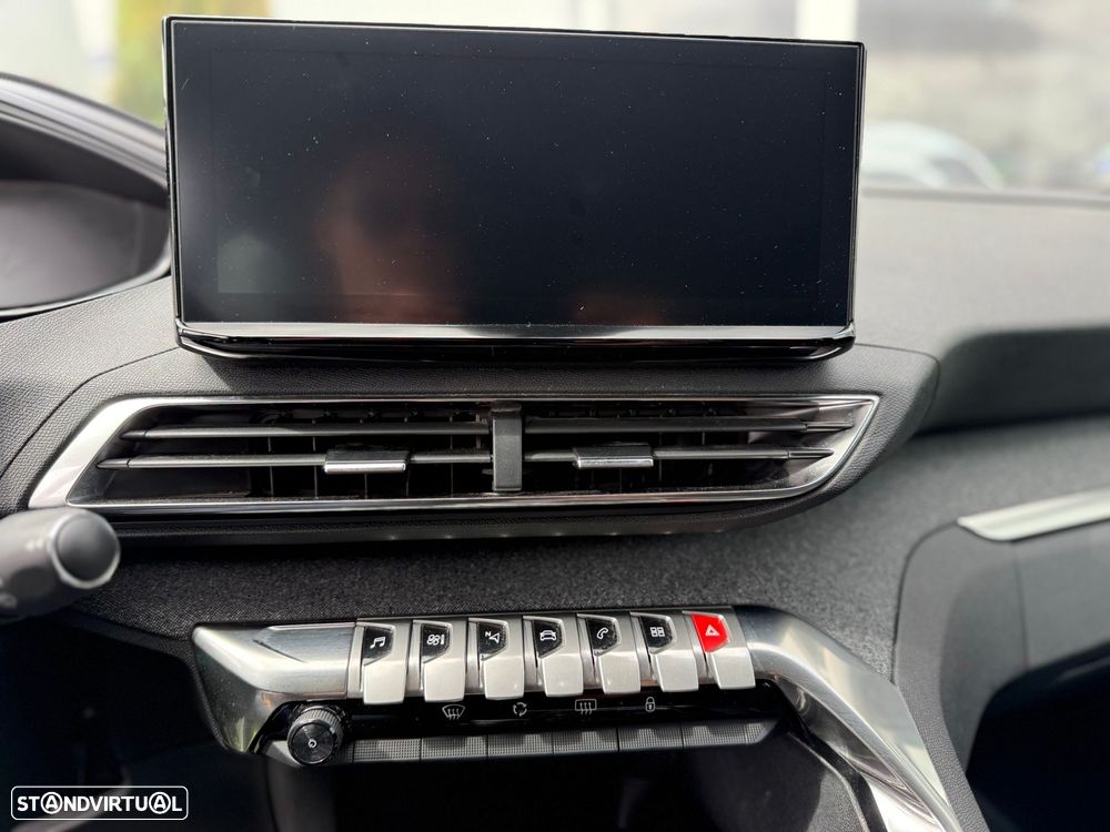 Peugeot 5008 1.5 BlueHDi Allure Pack EAT8 - 17