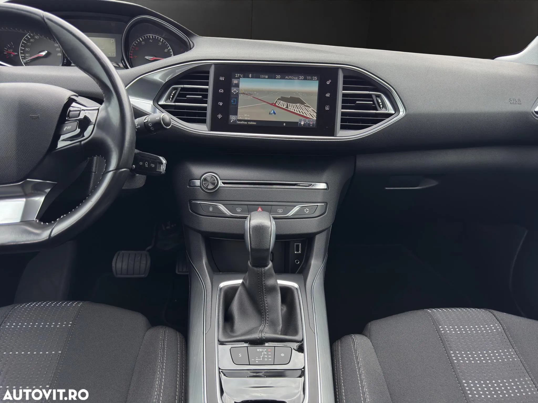 Peugeot 308 1.2 L PureTech Turbo Allure Aut. - 10