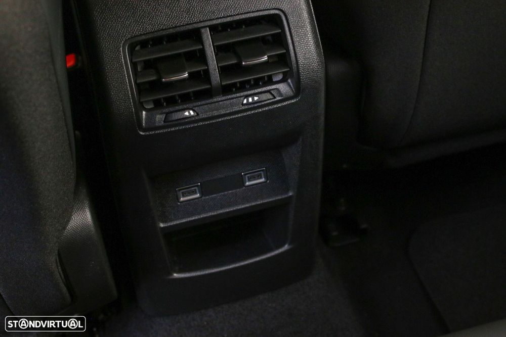 Peugeot 308 SW 1.2 PureTech Allure EAT8 - 32