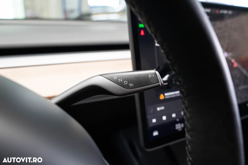 Tesla Model 3 Long Range AWD Premium - 25