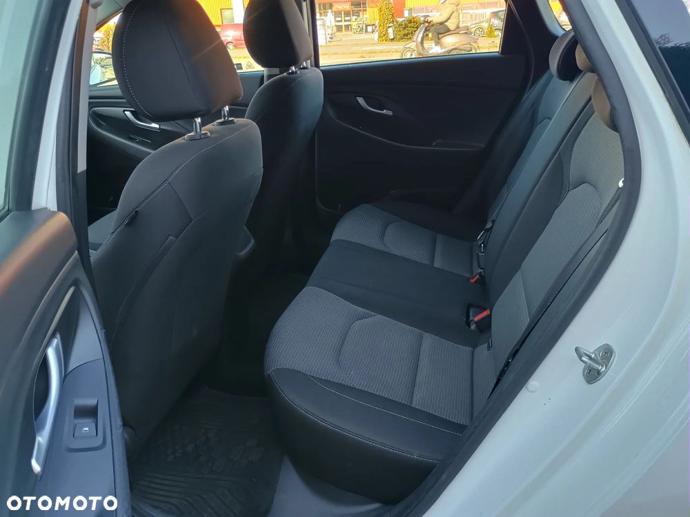 Hyundai i30 1.6 CRDI Passion - 7