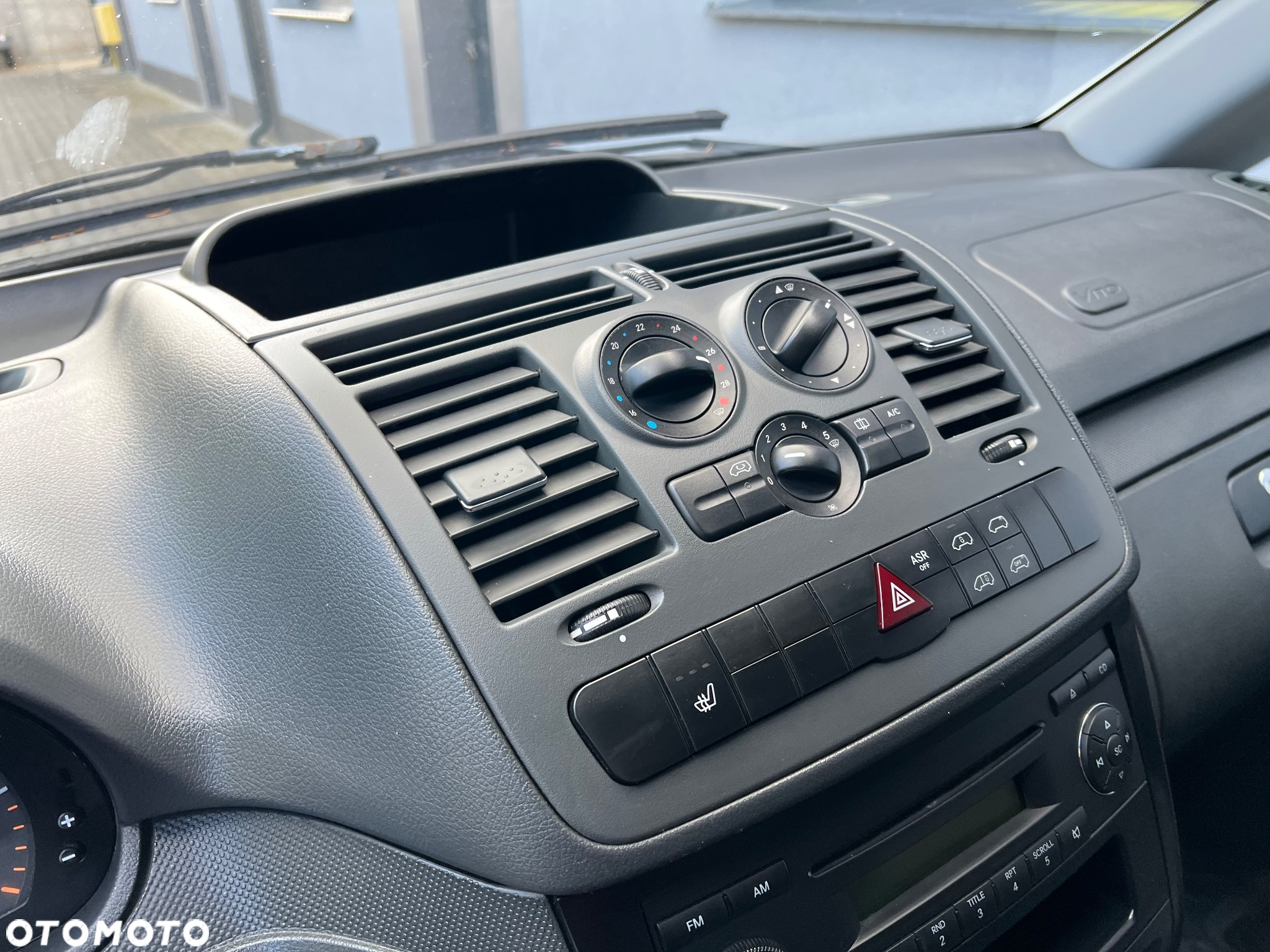 Mercedes-Benz Vito - 13