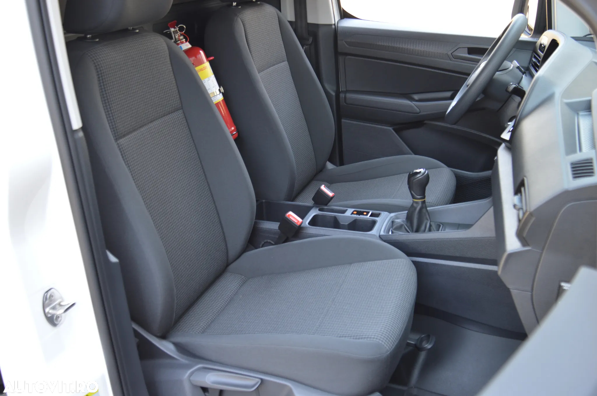 Volkswagen CADDY 2.0TDI FRIGORIFIC - 12