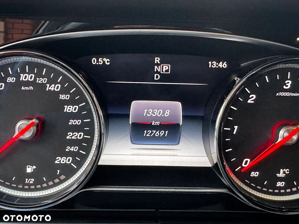 Mercedes-Benz Klasa E - 11