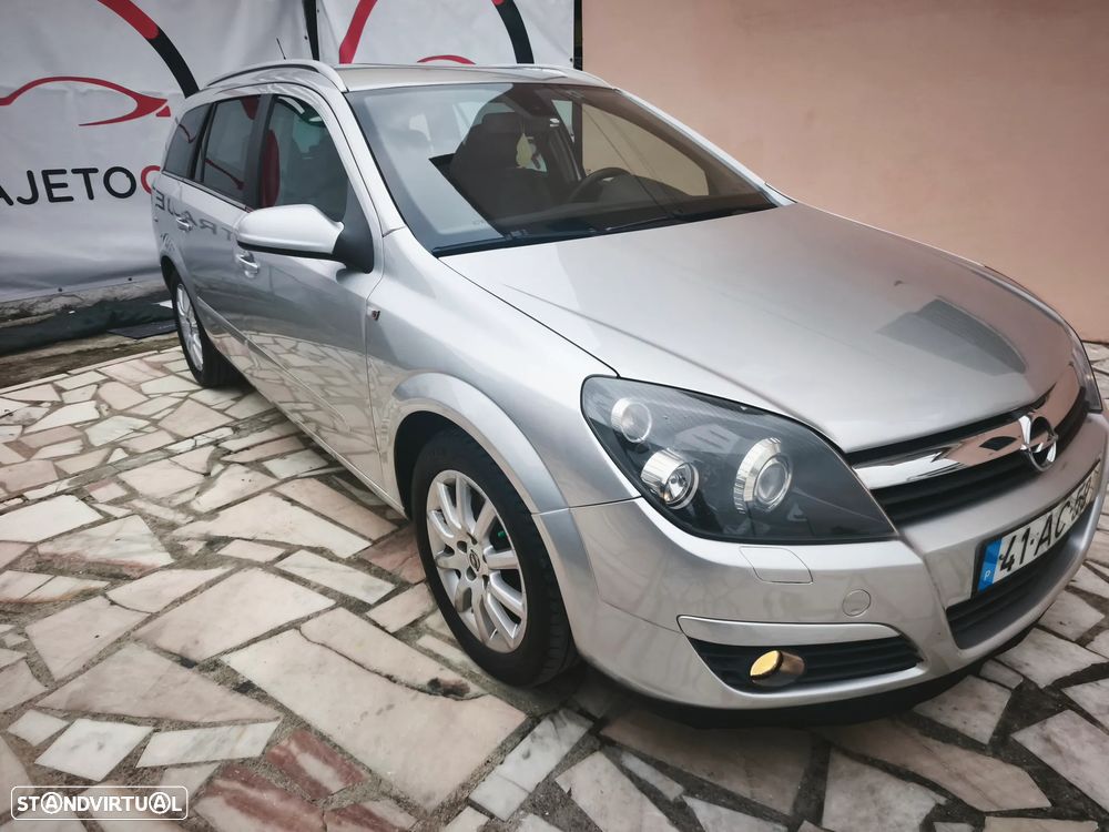 Opel Astra Caravan 1.9 CDTi Cosmo - 31