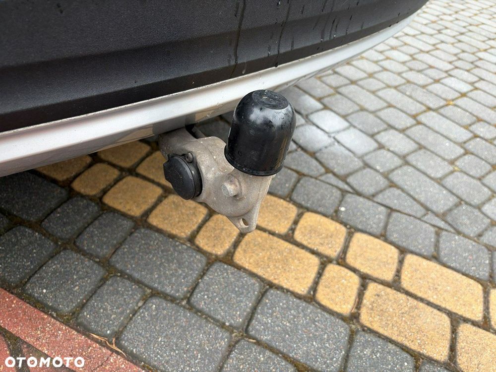 Volvo XC 40 T2 Momentum - 33