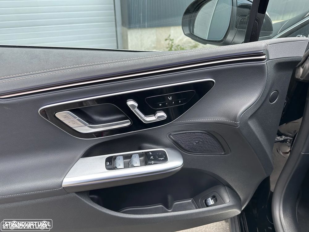 Mercedes-Benz EQE 300 Edition Electric Art - 16