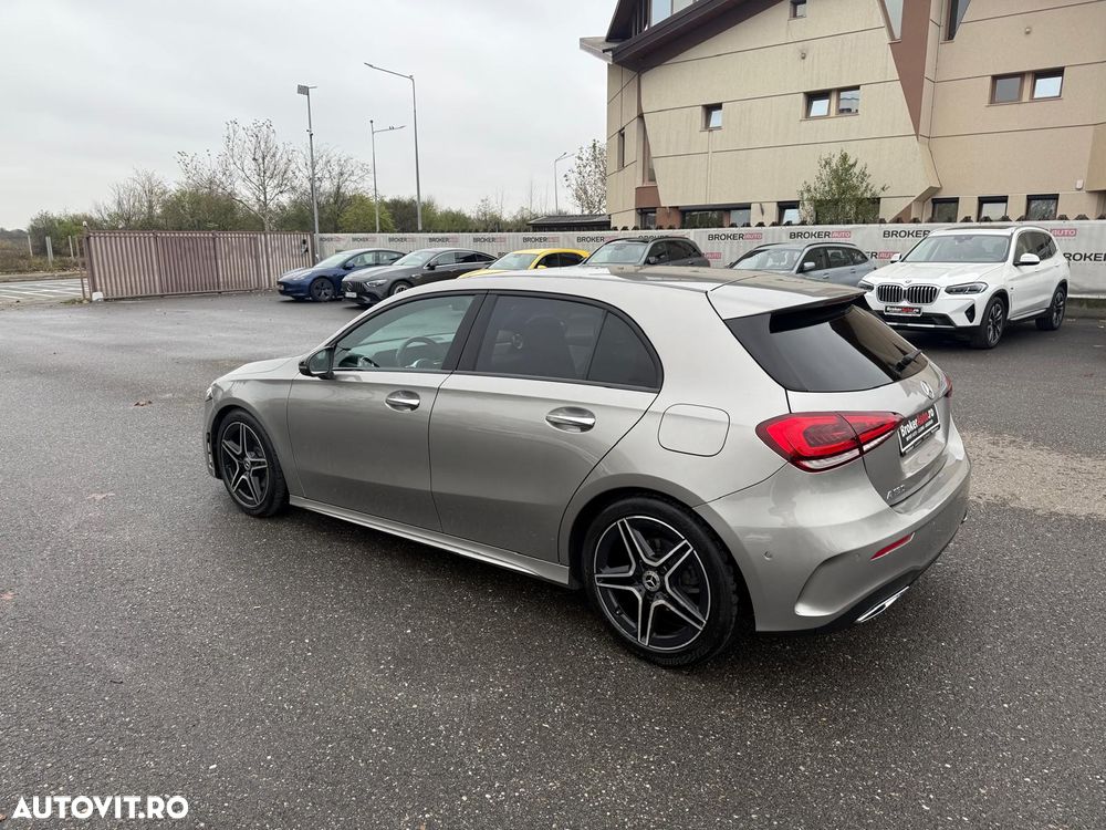 Mercedes-Benz A 180 7G-DCT AMG Line - 4