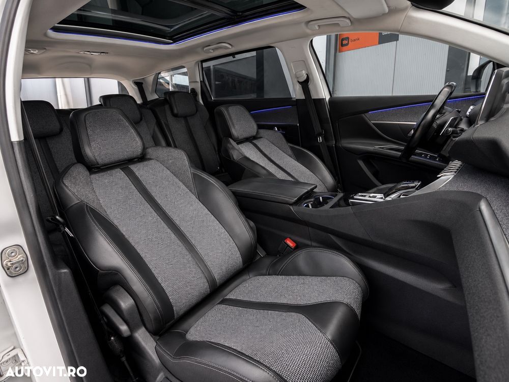 Peugeot 5008 - 13
