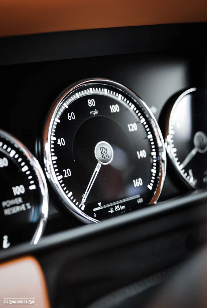 Rolls Royce Cullinan - 16