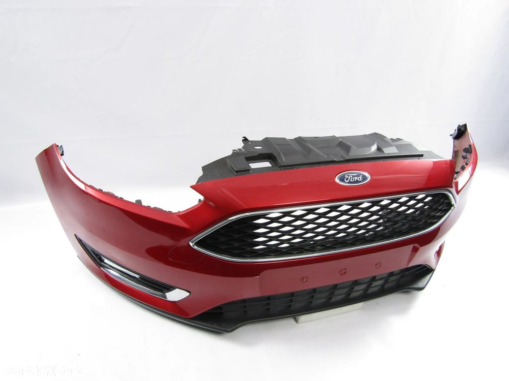 Zderzak przedni Ford Focus MK3 14 - 18 Bez otworów Lakier nieznany - 14