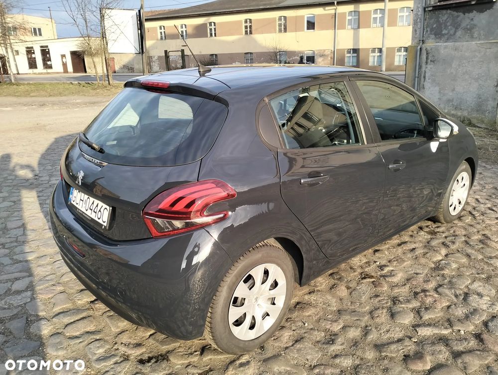 Peugeot 208 - 2