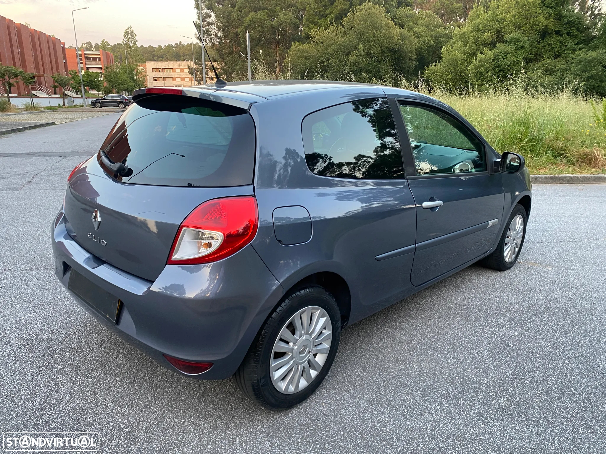 Renault Clio 1.2 16V GT - 14