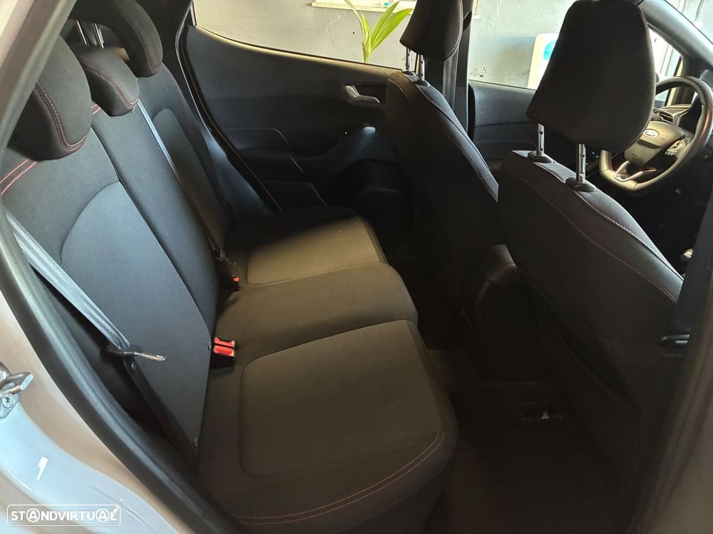 Ford Fiesta 1.0 EcoBoost ST-Line - 36