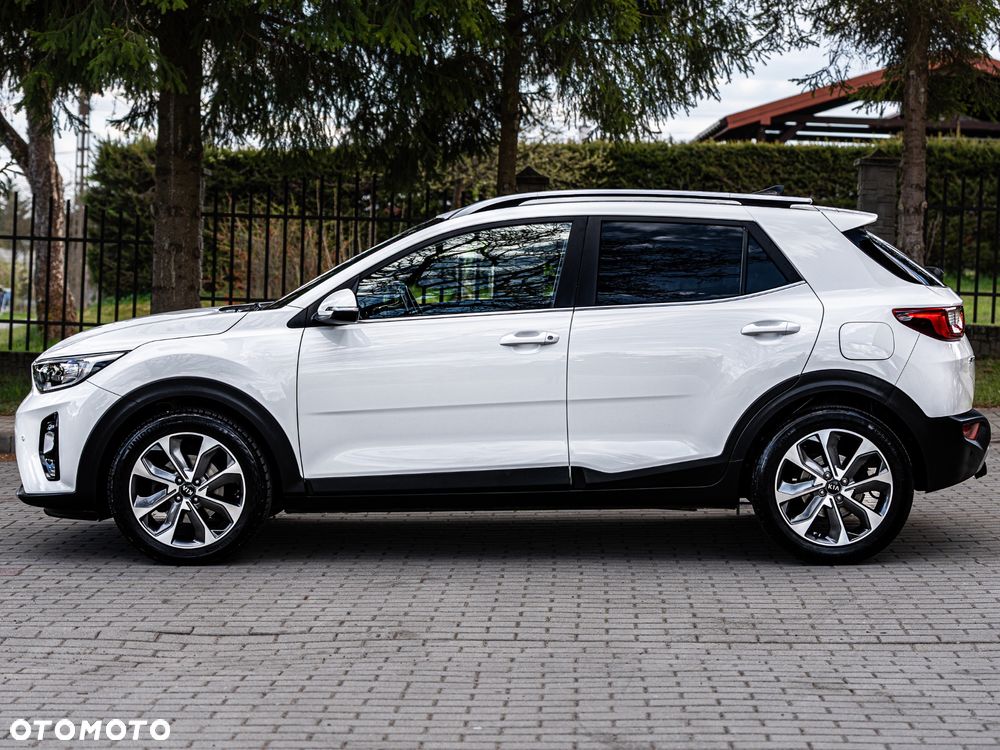 Kia Stonic 1.4 L - 6