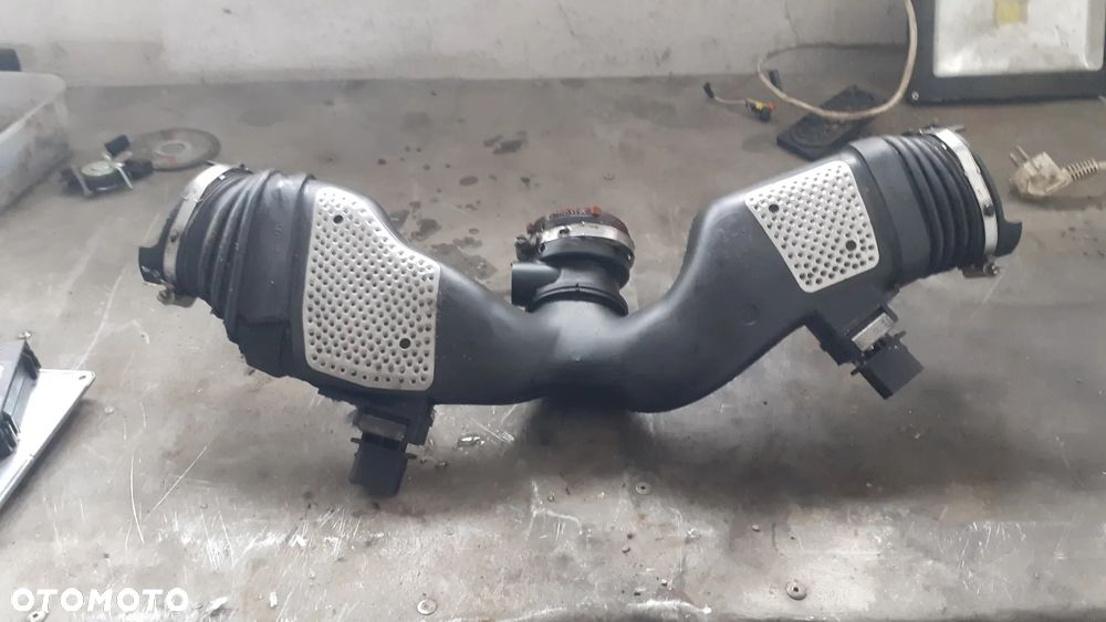 A 640 090 82 377 Rura turbo Mercedes V6 - 1