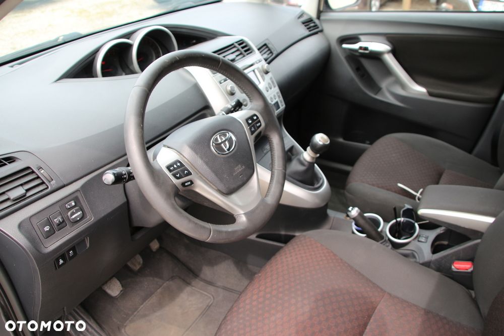 Toyota Verso 2.0 D-4D Travel - 11