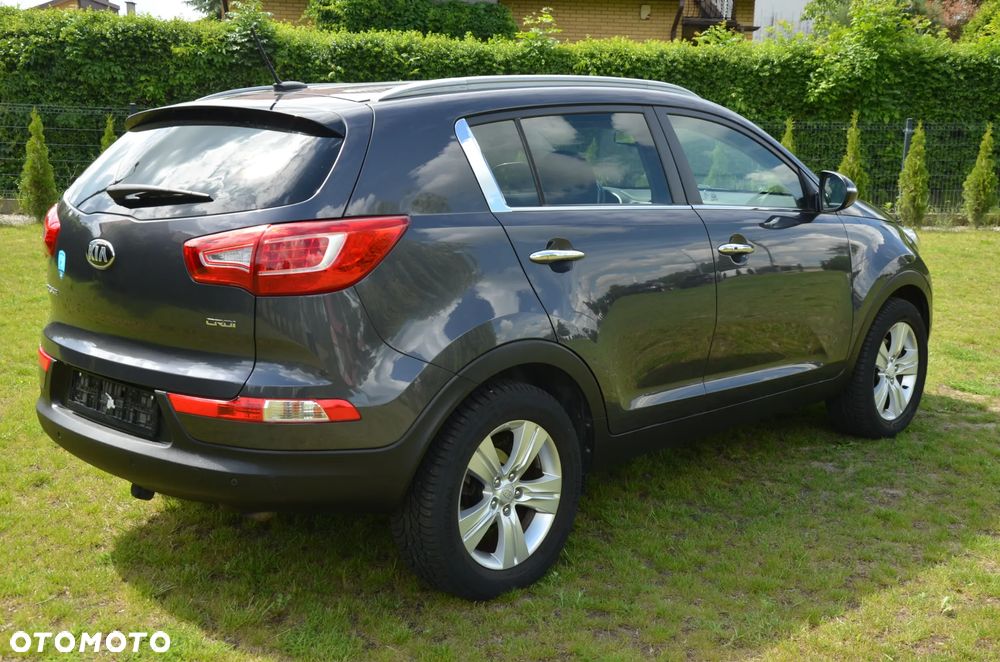 Kia Sportage 1.7 CRDI 2WD ISG Dream-Team Edition - 9