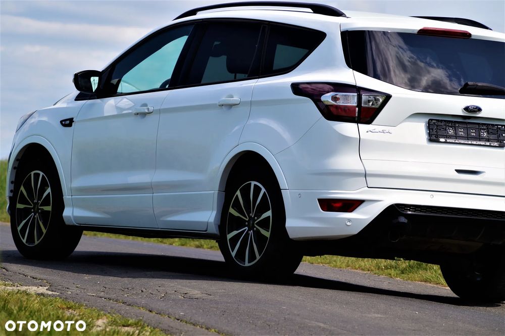 Ford Kuga - 10