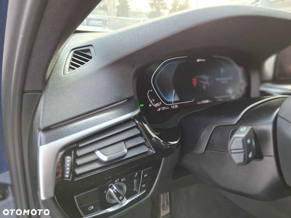 BMW Seria 5 530e M Sport sport - 12