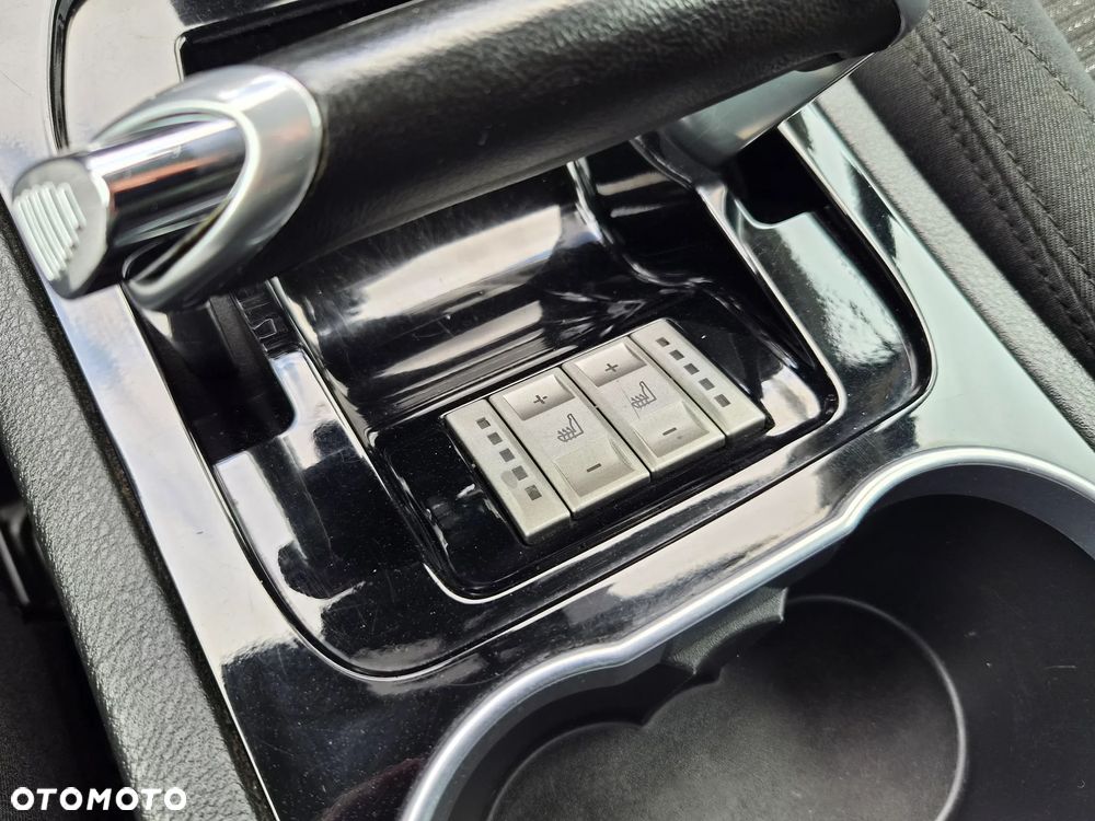 Ford Galaxy 2.0 TDCi DPF Ghia - 17