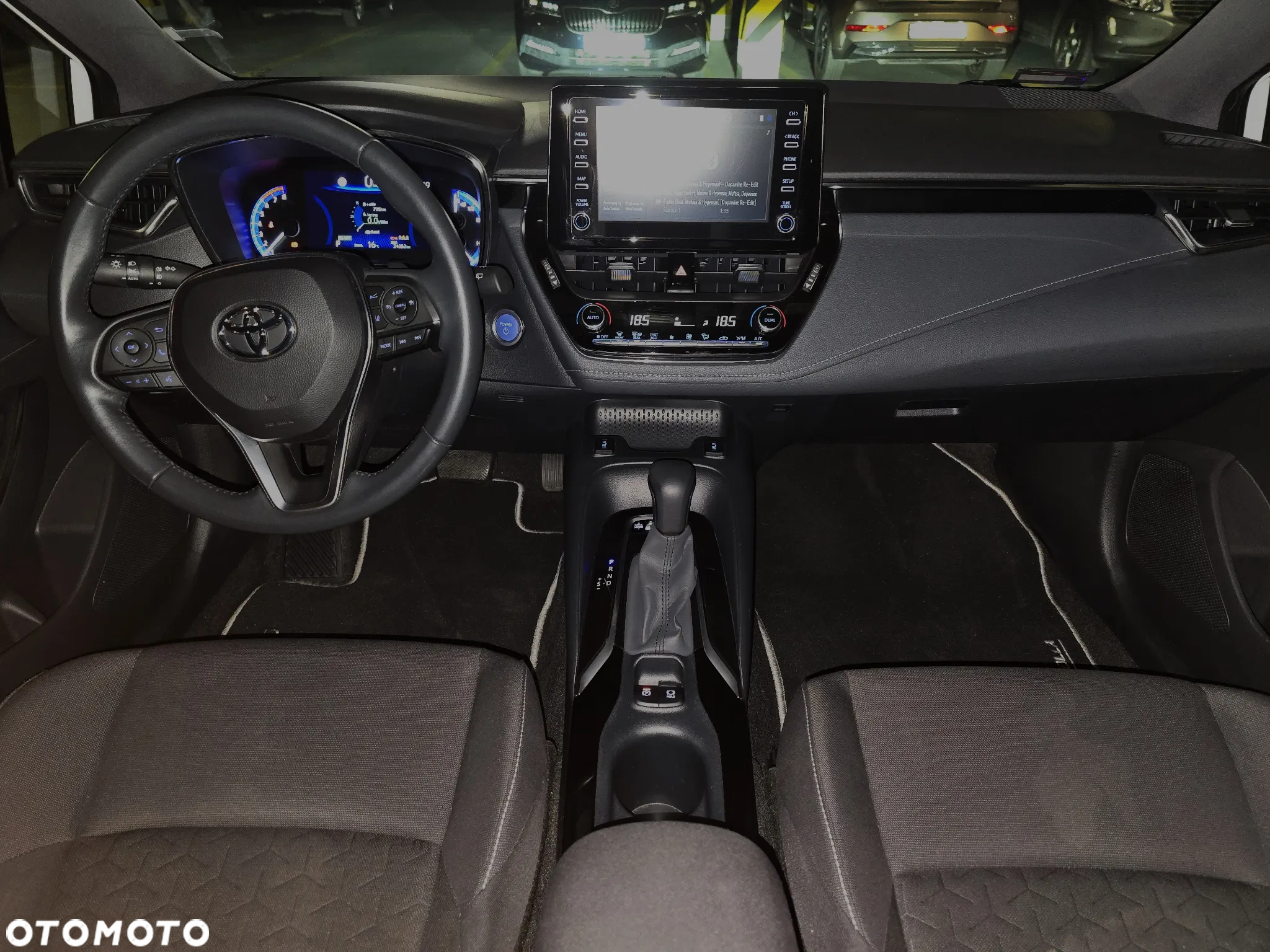 Toyota Corolla - 17