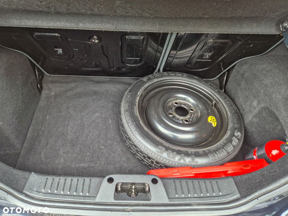 Ford Fiesta 1.6 Sport - 9