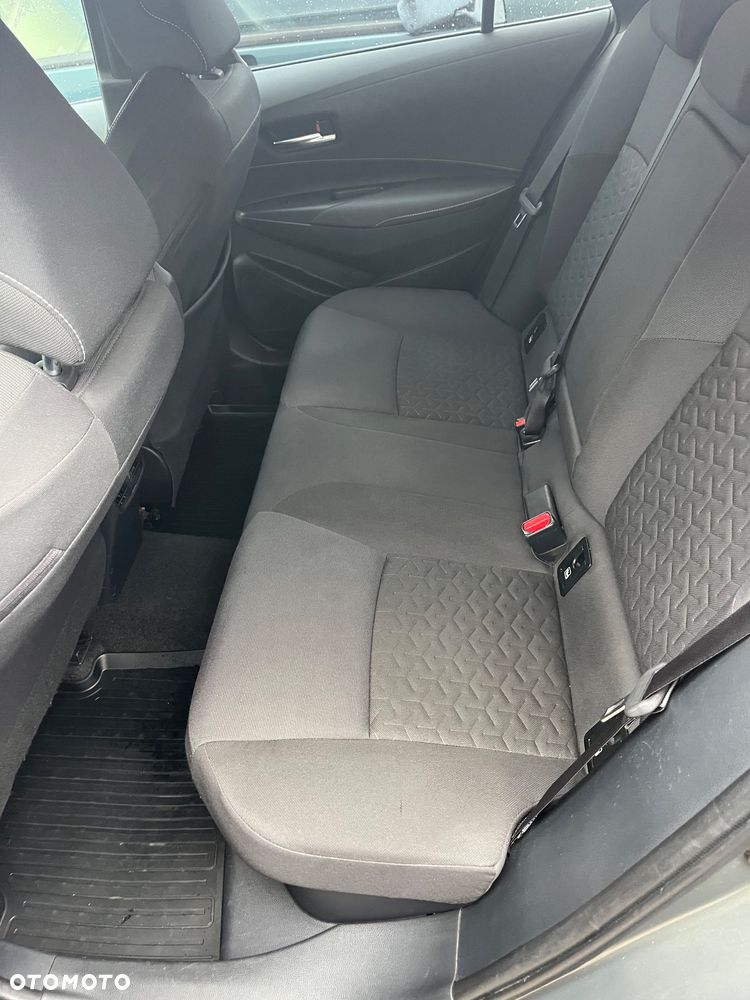 Toyota Corolla 2.0 Hybrid Comfort - 4