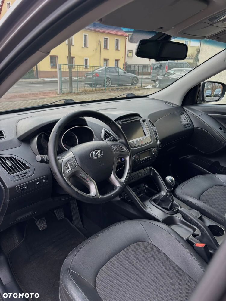 Hyundai ix35 blue 1.6 2WD Finale Gold - 18