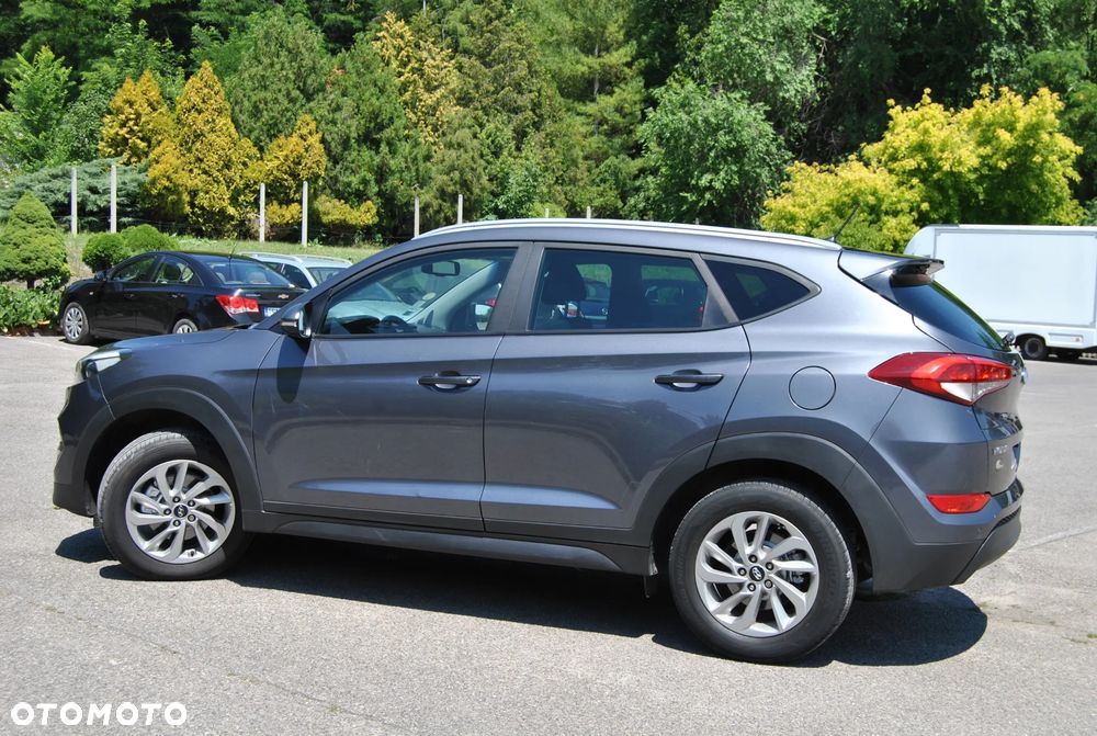 Hyundai Tucson 1.7 CRDI BlueDrive Style 2WD - 7