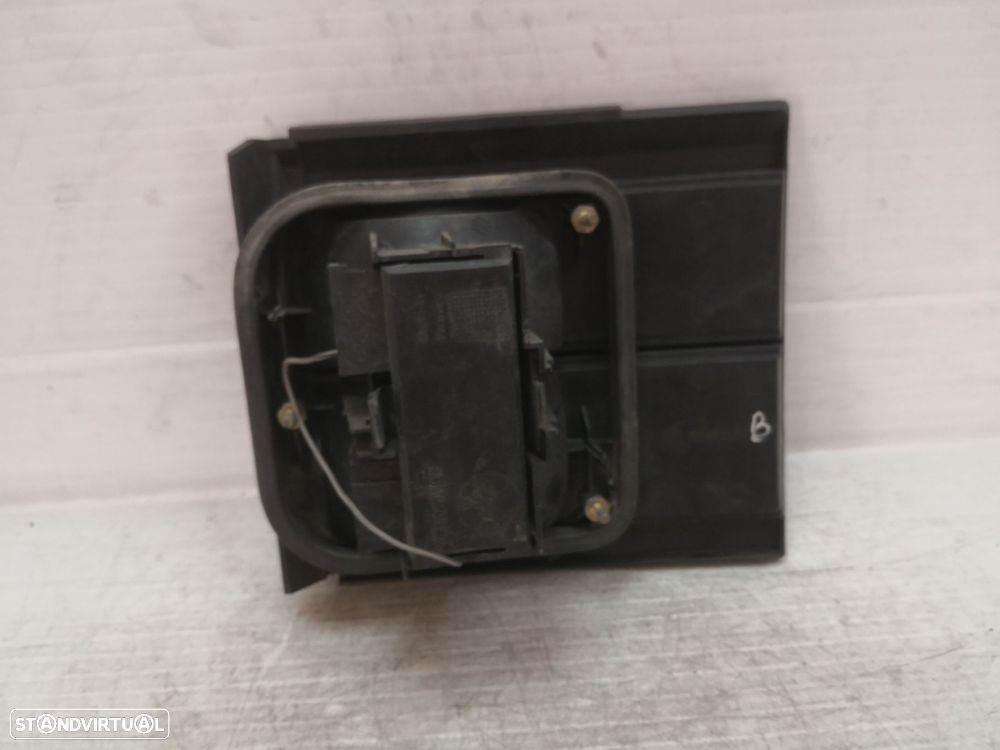 Farolim Stop Esq Volkswagen Passat Variant (3A5, 35I) - 3