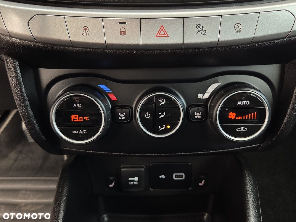 Fiat Tipo 1.4 16v Lounge EU6d - 17