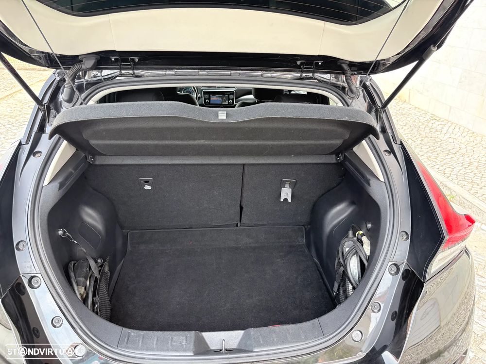 Nissan Leaf N-Connecta - 11