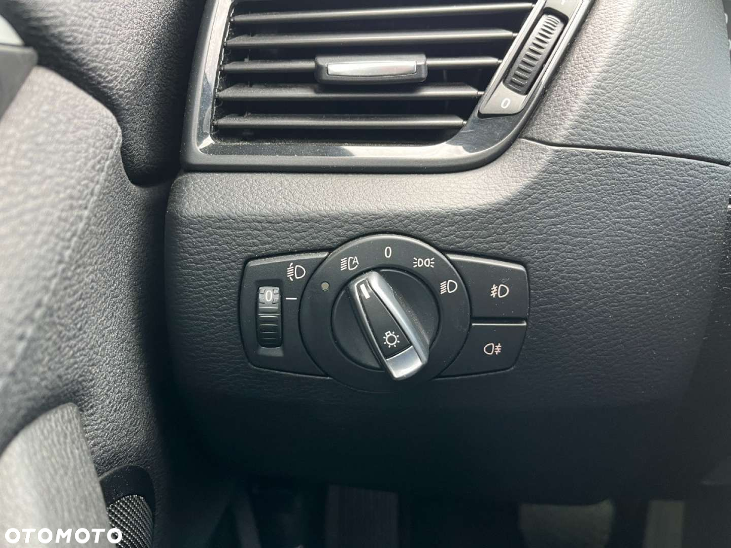 BMW X1 sDrive20d - 19