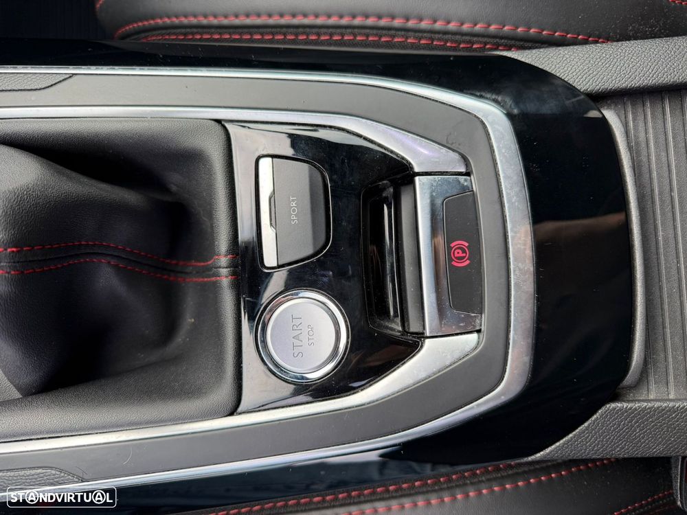 Peugeot 308 1.6 e-THP GTi - 37